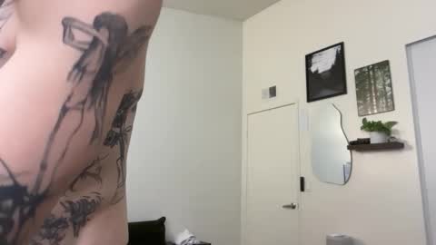 pretty boy online show from May 24, 2026, 3:44 am