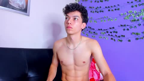 Enzo  Denis online show from January 29, 2025, 6:39 pm