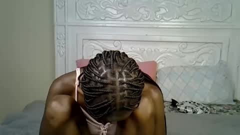 Snapshot of prettybunnny chatting on October 14, 2025, 2:51 pm Bunny online show from October 14, 2025, 2:51 pm