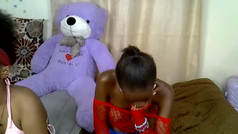 Snapshot of prettybunnny chatting on November 21, 2025, 12:54 am Bunny online show from November 21, 2025, 12:54 am