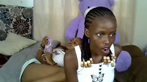 Snapshot of prettybunnny chatting on November 22, 2025, 2:05 pm Bunny online show from November 22, 2025, 2:05 pm