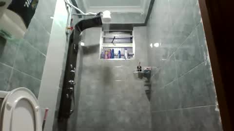 prettydulce online show from February 15, 2026, 3:36 am