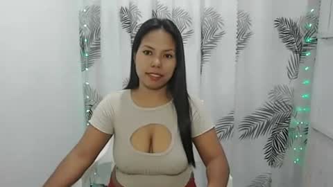 prettygirl_ynna online show from November 16, 2025, 10:37 pm