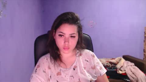 prettyjulliette online show from January 2, 2025, 3:51 pm