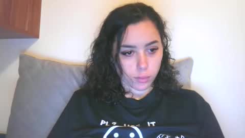 prettyjulliette online show from January 7, 2026, 7:38 pm