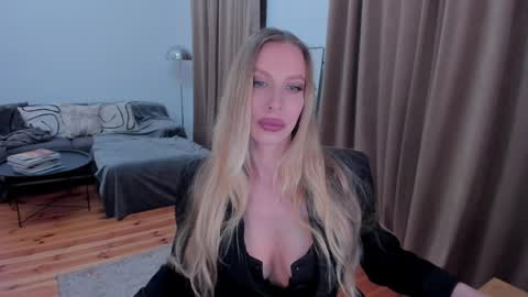Snapshot of prettyk1ller chatting on June 8, 2026, 12:36 am Eva online show from June 8, 2026, 12:36 am
