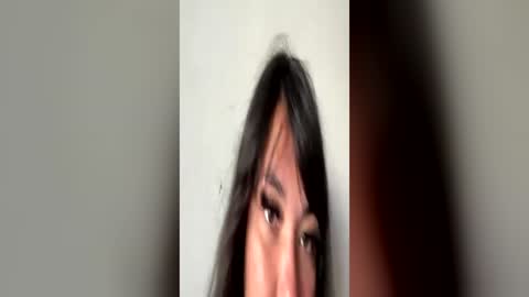 prettylatinamomma01 online show from June 26, 2026, 2:43 pm