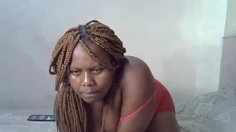 prettymel_ online show from February 21, 2025, 7:32 pm