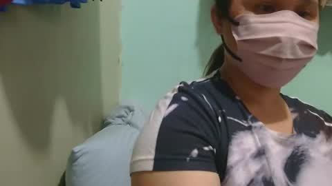 Snapshot of prettynhing chatting on October 1, 2025, 12:33 pm Nhing online show from October 1, 2025, 12:33 pm