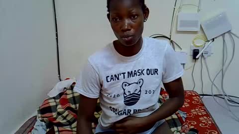 Snapshot of prettyqueen24 chatting on November 5, 2025, 12:27 pm Pretty Queen online show from November 5, 2025, 12:27 pm