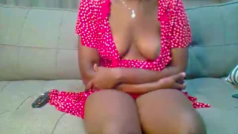 pretty queen online show from February 11, 2025, 10:28 pm