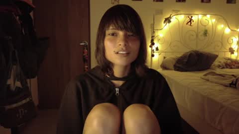 Juli online show from August 6, 2026, 12:45 am