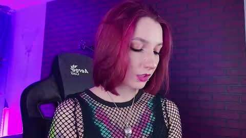 Mila -NONUDE MODEL online show from December 2, 2025, 4:46 pm