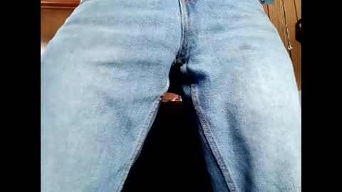 Snapshot of prettysolid7 chatting on November 17, 2025, 1:39 pm prettysolid7 online show from November 17, 2025, 1:39 pm