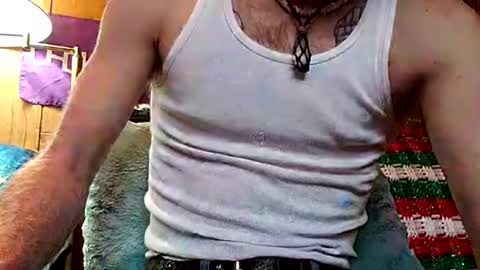 prettysolidd7 online show from December 18, 2024, 8:03 pm