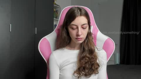 Sophie  next stream will be at Monday  i will wait you guys  online show from April 18, 2026, 7:01 am