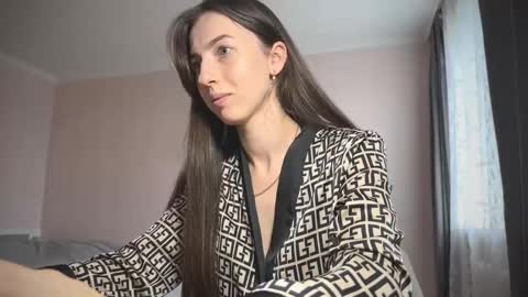 prettyyy_angel online show from October 7, 2025, 12:13 pm