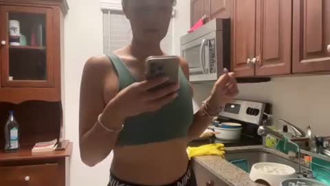 prettyyykittyyy22 online show from March 31, 2026, 2:35 am