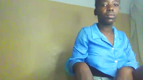 Snapshot of prettyzuzu chatting on September 10, 2025, 7:19 am prettyzuzu online show from September 10, 2025, 7:19 am