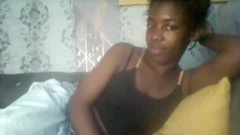 Snapshot of prettyzuzu chatting on September 16, 2025, 9:16 pm prettyzuzu online show from September 16, 2025, 9:16 pm