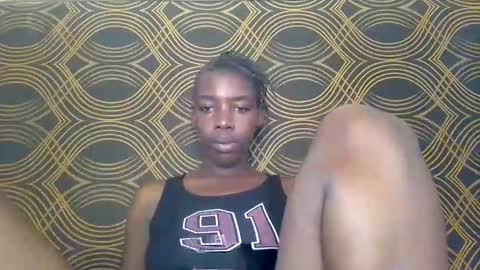 prettyzuzu online show from November 11, 2025, 11:32 am