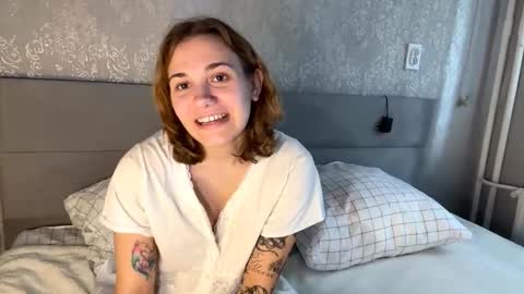Snapshot of primrosebrabsona chatting on October 13, 2025, 8:14 am Anna Vdovoch online show from October 13, 2025, 8:14 am