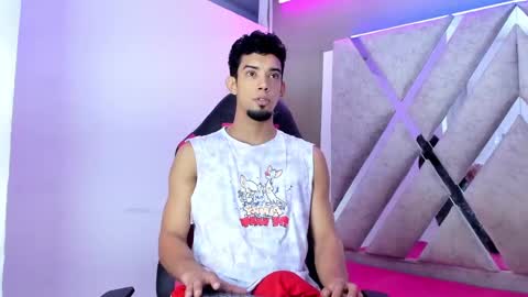 prince_arthur77 online show from November 1, 2025, 4:31 pm