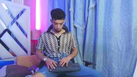 prince_arthur77 online show from March 8, 2026, 4:22 pm