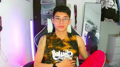 Snapshot of prince_harrison chatting on May 22, 2026, 3:17 pm prince_harrison online show from May 22, 2026, 3:17 pm