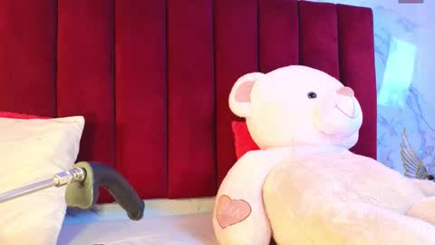 Snapshot of prince_poppy_ chatting on November 5, 2025, 9:04 pm PRINCEPOPPY online show from November 5, 2025, 9:04 pm