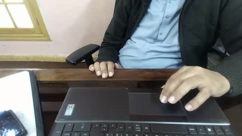 Snapshot of prince_undertaker_834 chatting on February 19, 2025, 6:44 am lover online show from February 19, 2025, 6:44 am