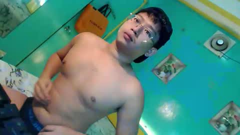 prince_valx online show from April 25, 2026, 7:55 pm
