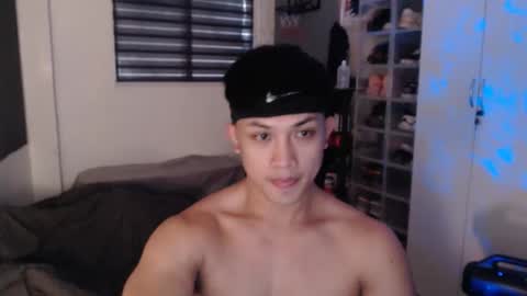 Prince Adrian online show from March 25, 2026, 6:52 am