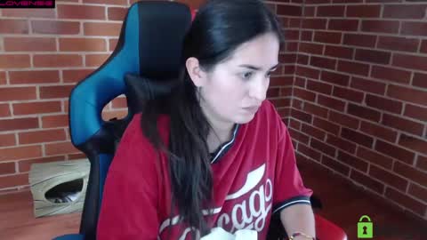 Snapshot of princesa_leia_zathur chatting on May 1, 2026, 7:07 pm Leia online show from May 1, 2026, 7:07 pm