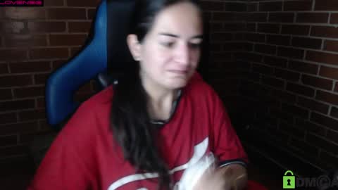 Snapshot of princesa_leia_zathur chatting on June 5, 2026, 9:48 am Leia online show from June 5, 2026, 9:48 am
