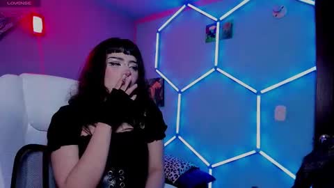 Beth   online show from October 23, 2025, 3:17 am