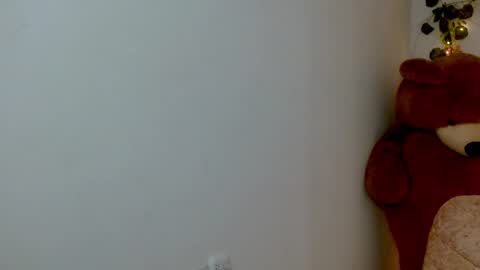 princess_280119 online show from February 23, 2026, 12:35 pm