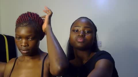 Snapshot of princess_bee1 chatting on September 28, 2025, 2:11 pm princess online show from September 28, 2025, 2:11 pm