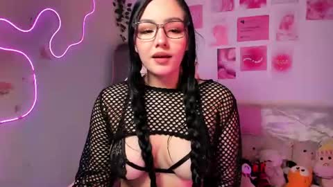    online show from July 15, 2026, 8:25 pm