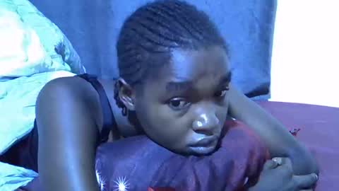 princess_scovia online show from November 25, 2025, 4:01 am