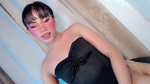 STELLA MAE online show from November 8, 2025, 8:47 am