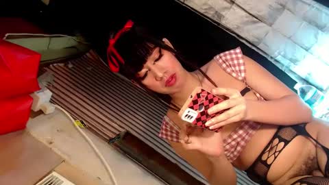 Snapshot of princess_thea123 chatting on December 14, 2024, 9:45 pm My Love online show from December 14, 2024, 9:45 pm