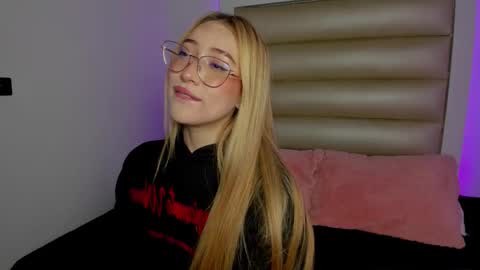 princess_tokyo_ online show from January 7, 2026, 9:17 pm