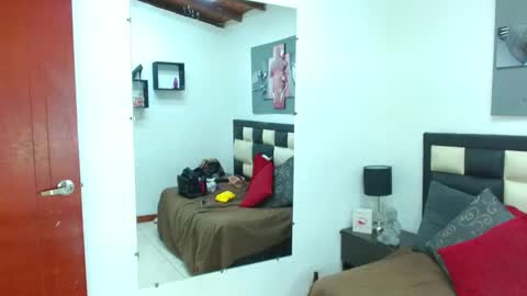 princess_violetx online show from February 12, 2026, 11:27 am