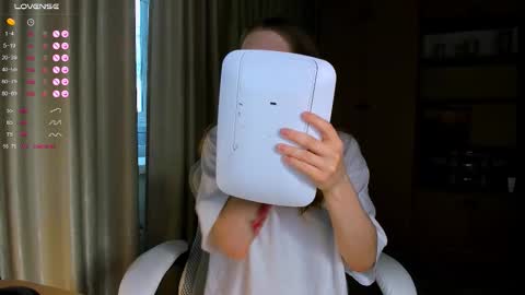 princessaalicc online show from November 19, 2025, 11:32 am