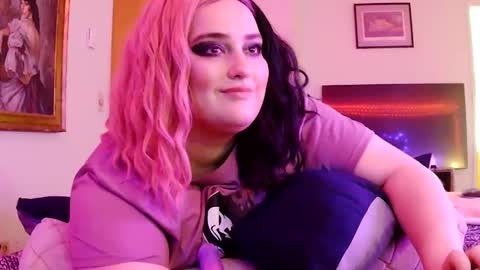 NOTYOURTYPICALBARBIE online show from September 20, 2025, 10:33 pm