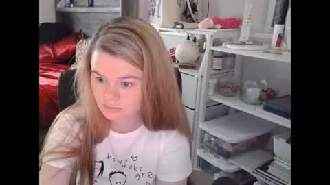 Snapshot of princessbunny420 chatting on June 17, 2026, 6:09 pm princessbunny420 online show from June 17, 2026, 6:09 pm