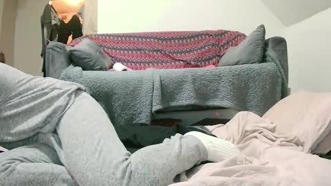 KCGREY online show from November 18, 2025, 10:36 pm