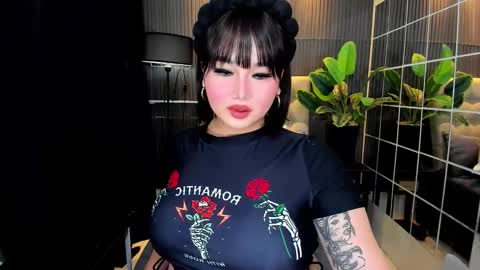 Snapshot of princesshugecummer chatting on February 17, 2025, 7:31 pm Astrid Ley online show from February 17, 2025, 7:31 pm