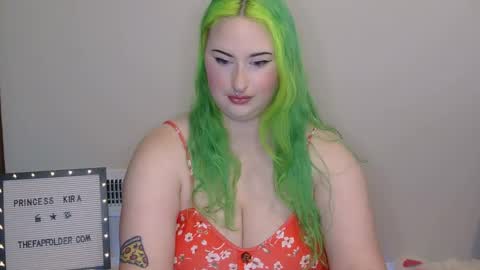 Snapshot of princesskiracb chatting on September 13, 2025, 1:44 pm Princess Kira online show from September 13, 2025, 1:44 pm